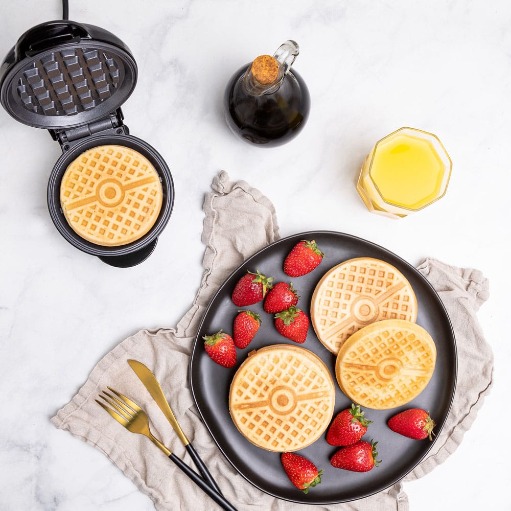 Pokemon - Waffeleisen Pokeball